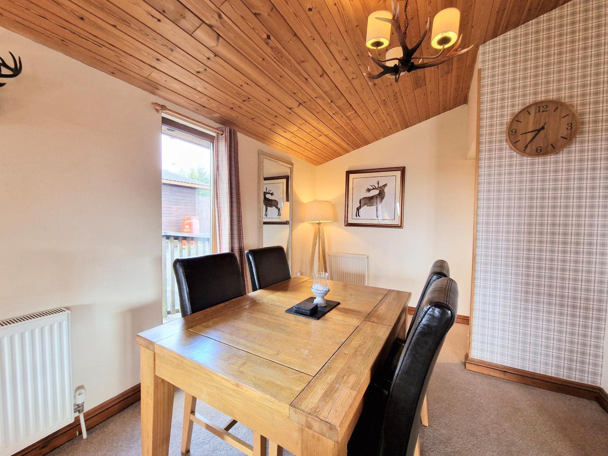 Lomond 5 With Private Hot Tub - Fife - Loch Leven - Lomond Hills - Pet Friendly Villa Kelty Exterior foto